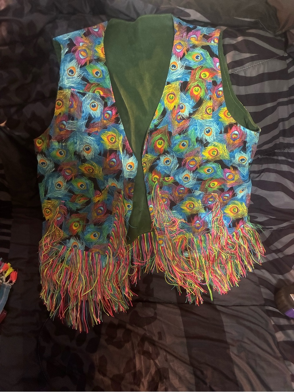 Peacock Feather Print Fringe Vest - Multicolor